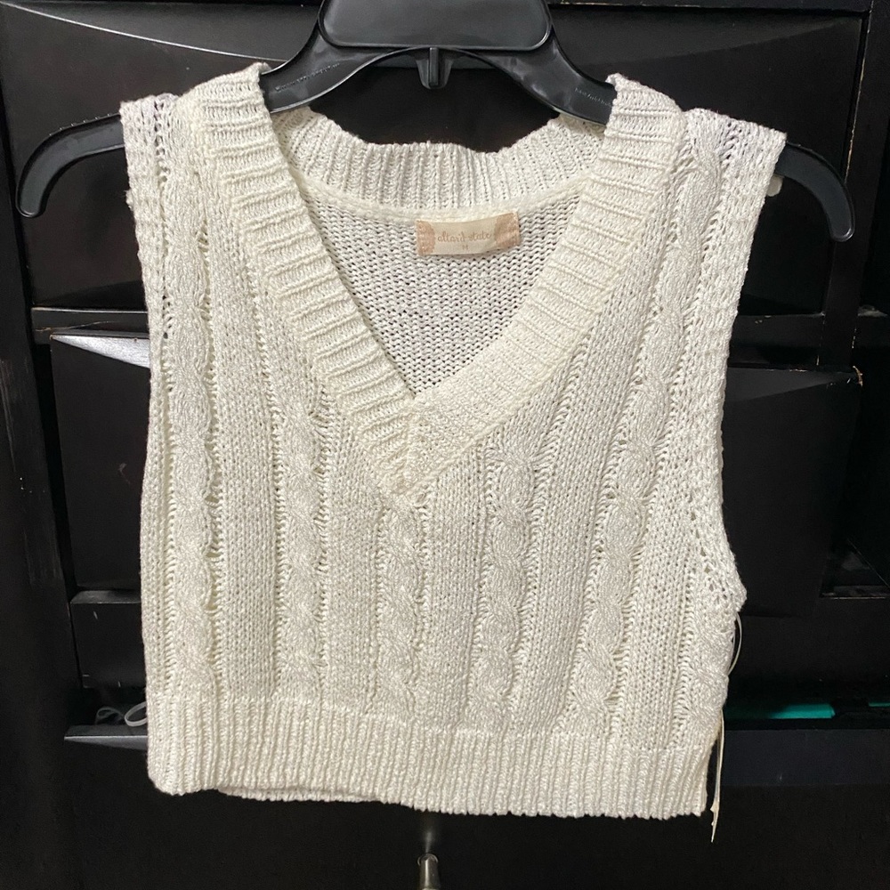 Alter’d State Sweater cropped